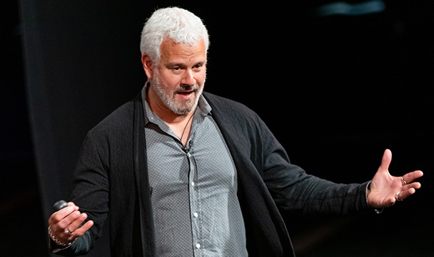 Adam Gazzaley speaks to the crowd